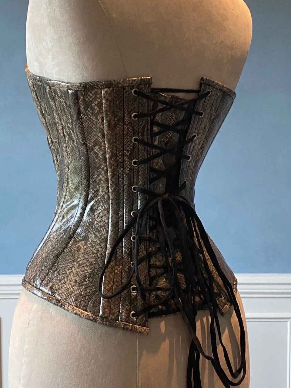 Fake snake leather Edwardian pattern PVC corset featured in magazines. Steelbone custom corset, renaissance, gothic, steampunk, bespoke, victorian