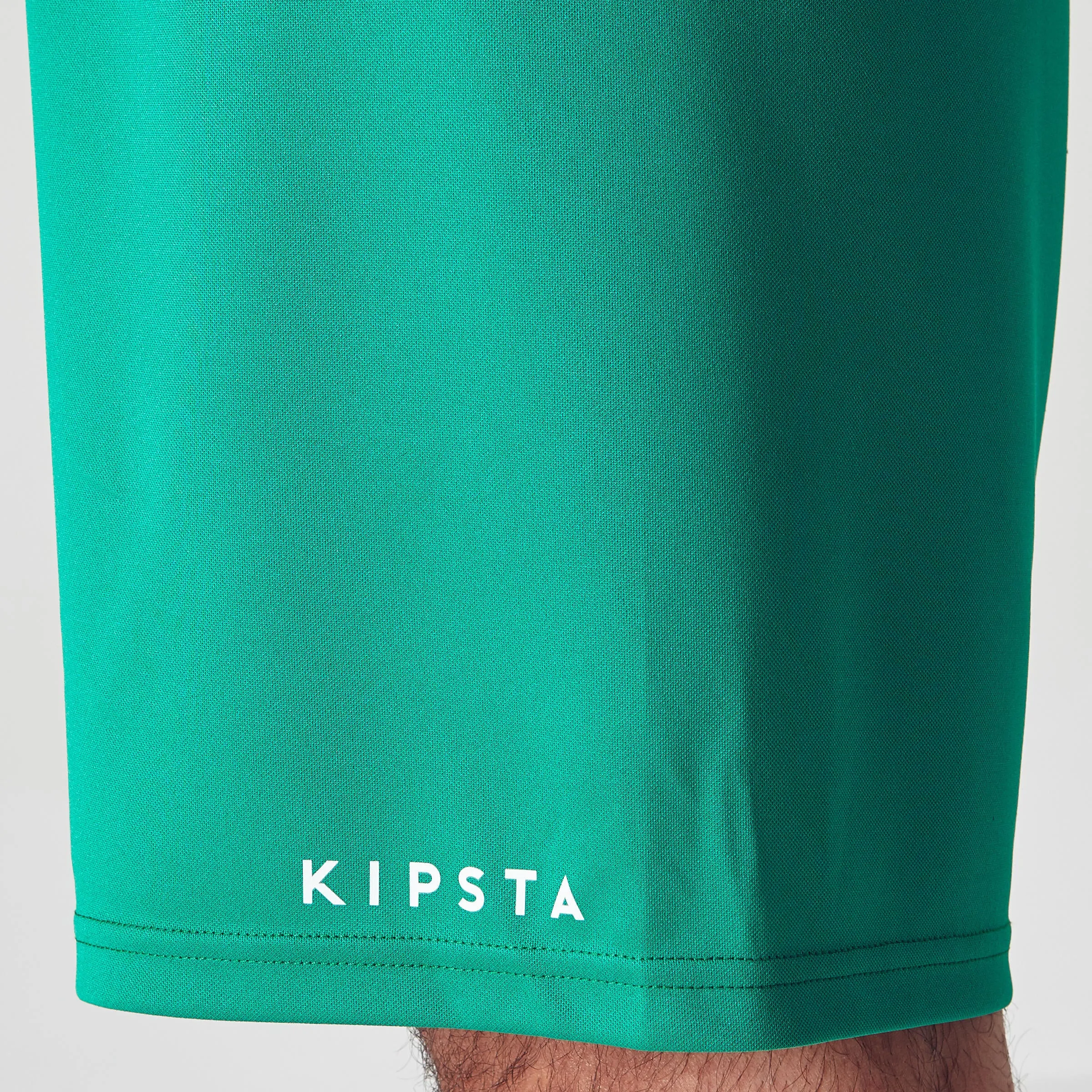 Football shorts F100 adults green KIPSTA, emerald green