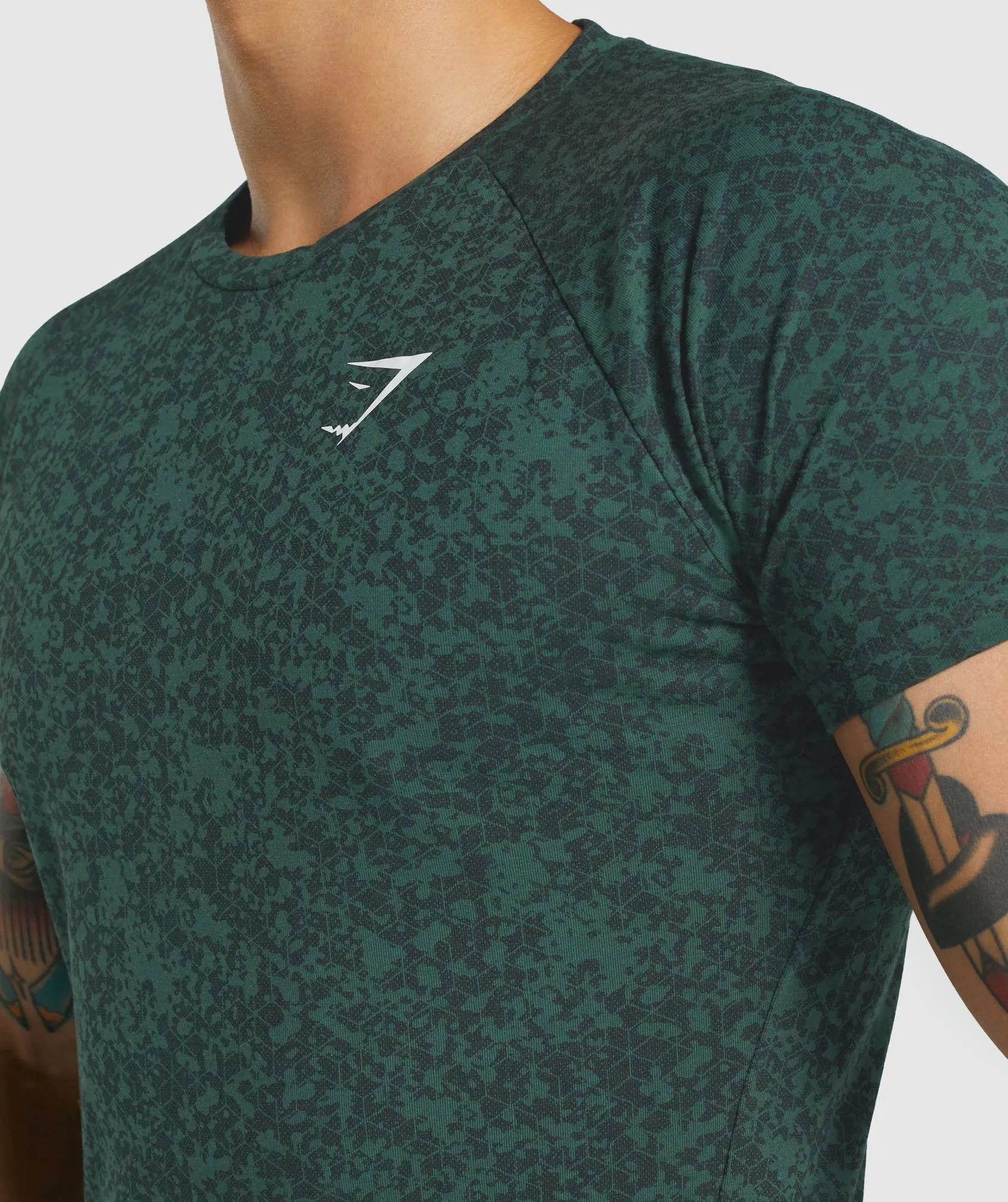 Gymshark Critical 2.0 T-Shirt - Dark Green Print