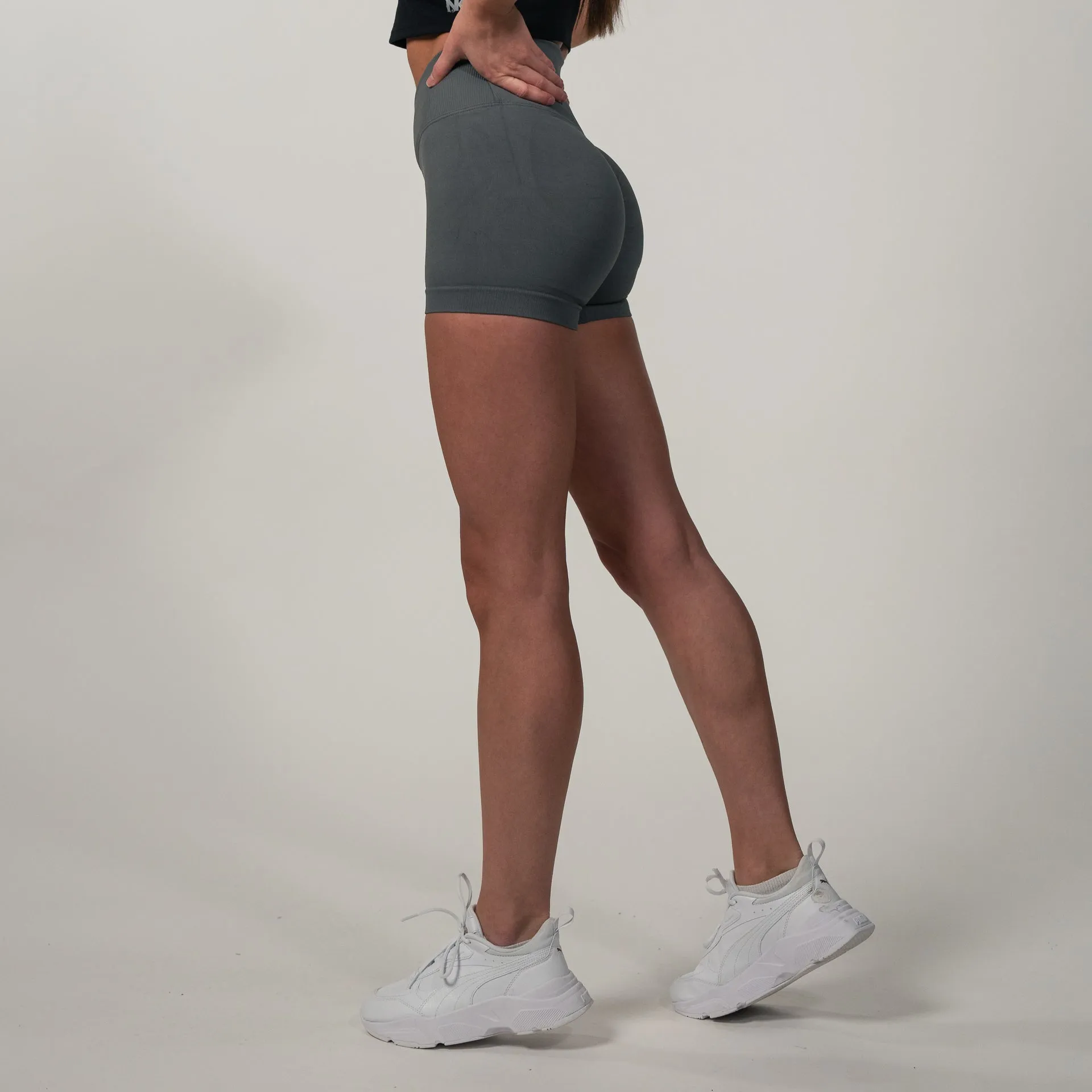 Scrunch VBelt - Dark grey Shorts