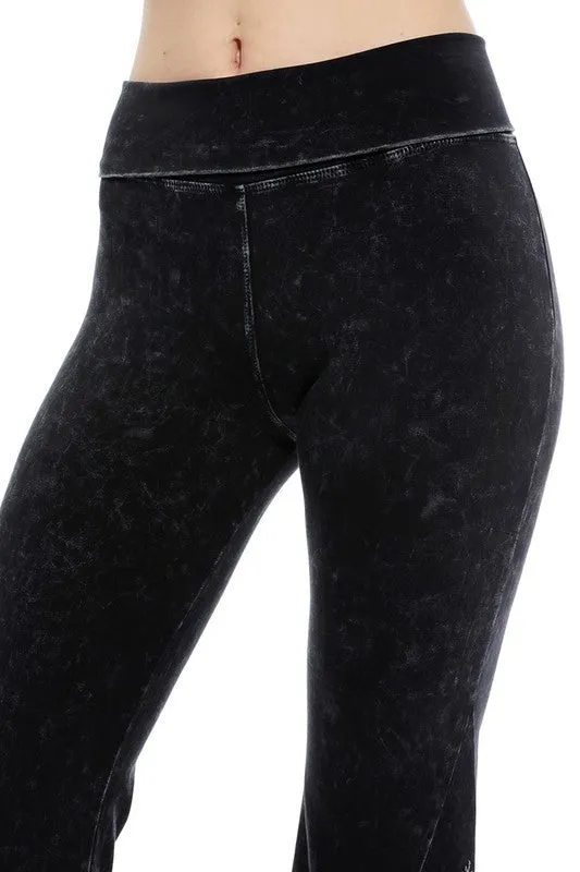 T-Party Floral Embroidered Yoga Pants - Black